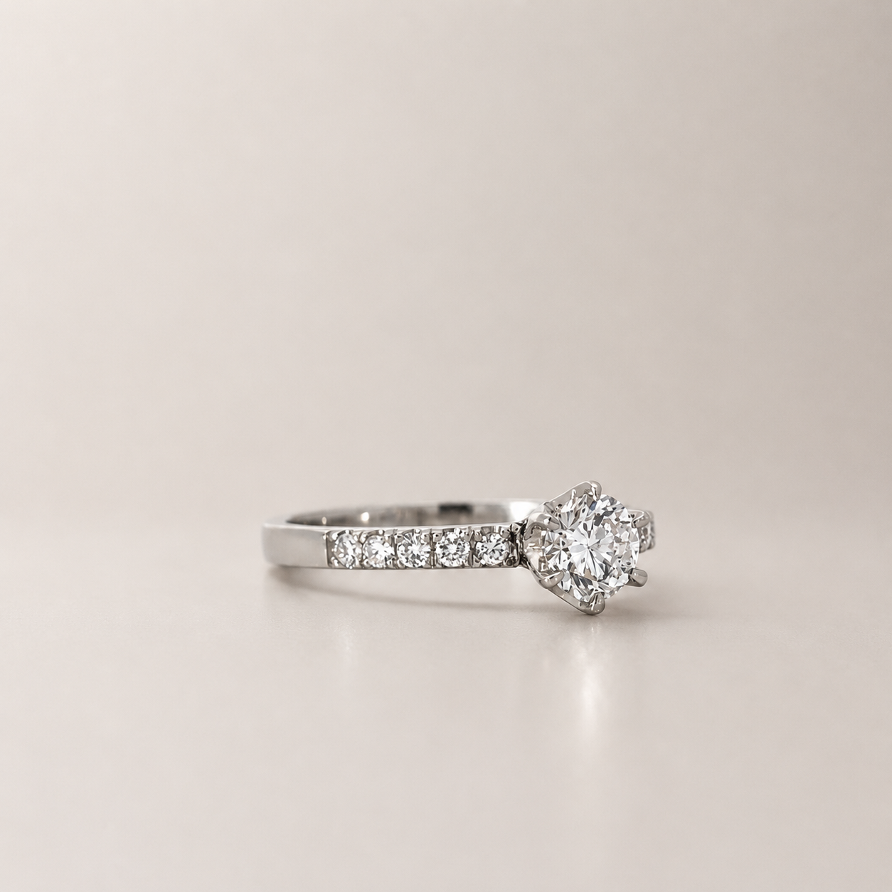 Anillo Compromiso Diamantes