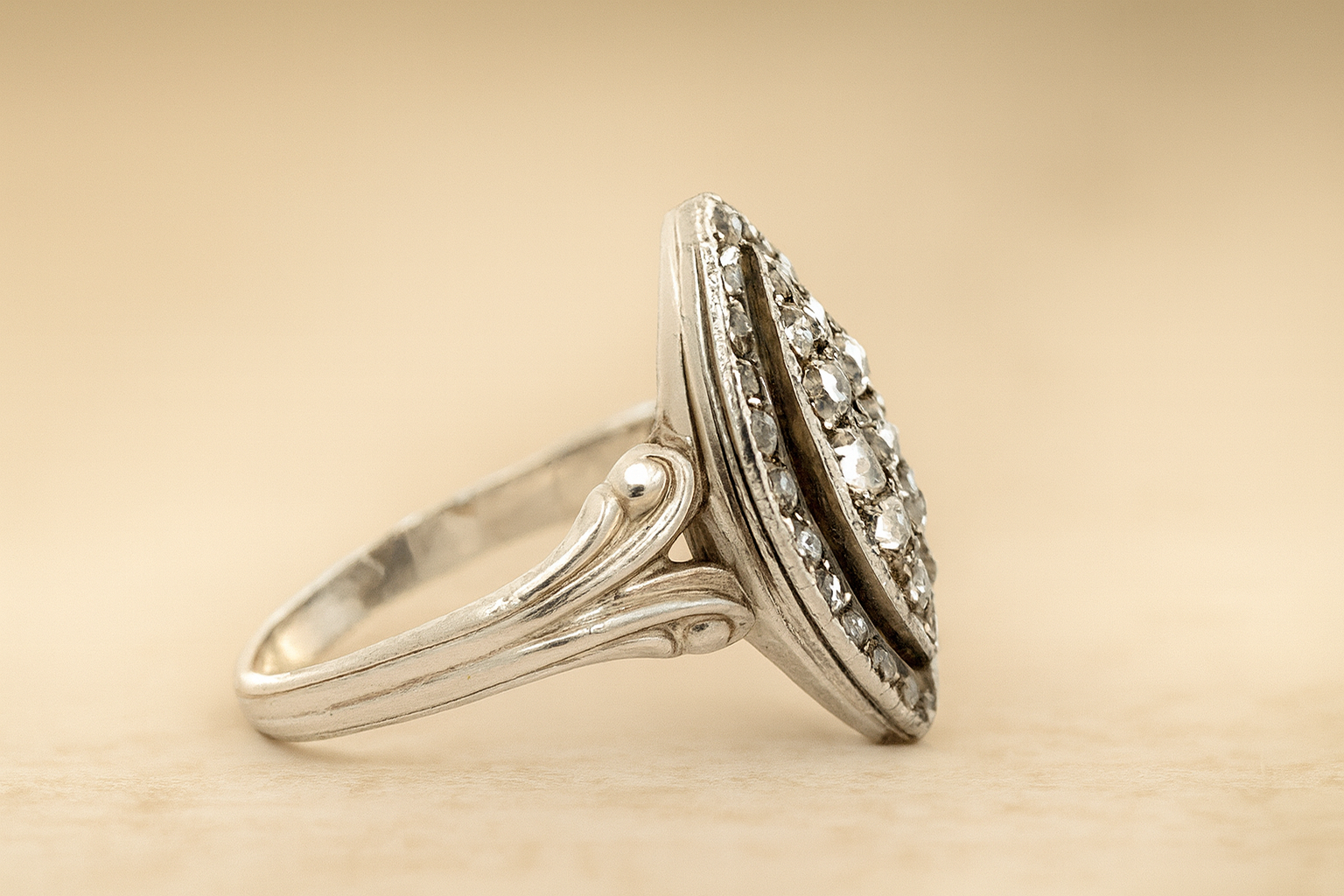 anillo-antiguo-oro-blanco-rose-cut-joyas-antiguas